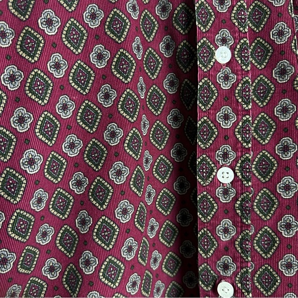 Cambridge classics maroon paisley corduroy button down size medium - Picture 3 of 6